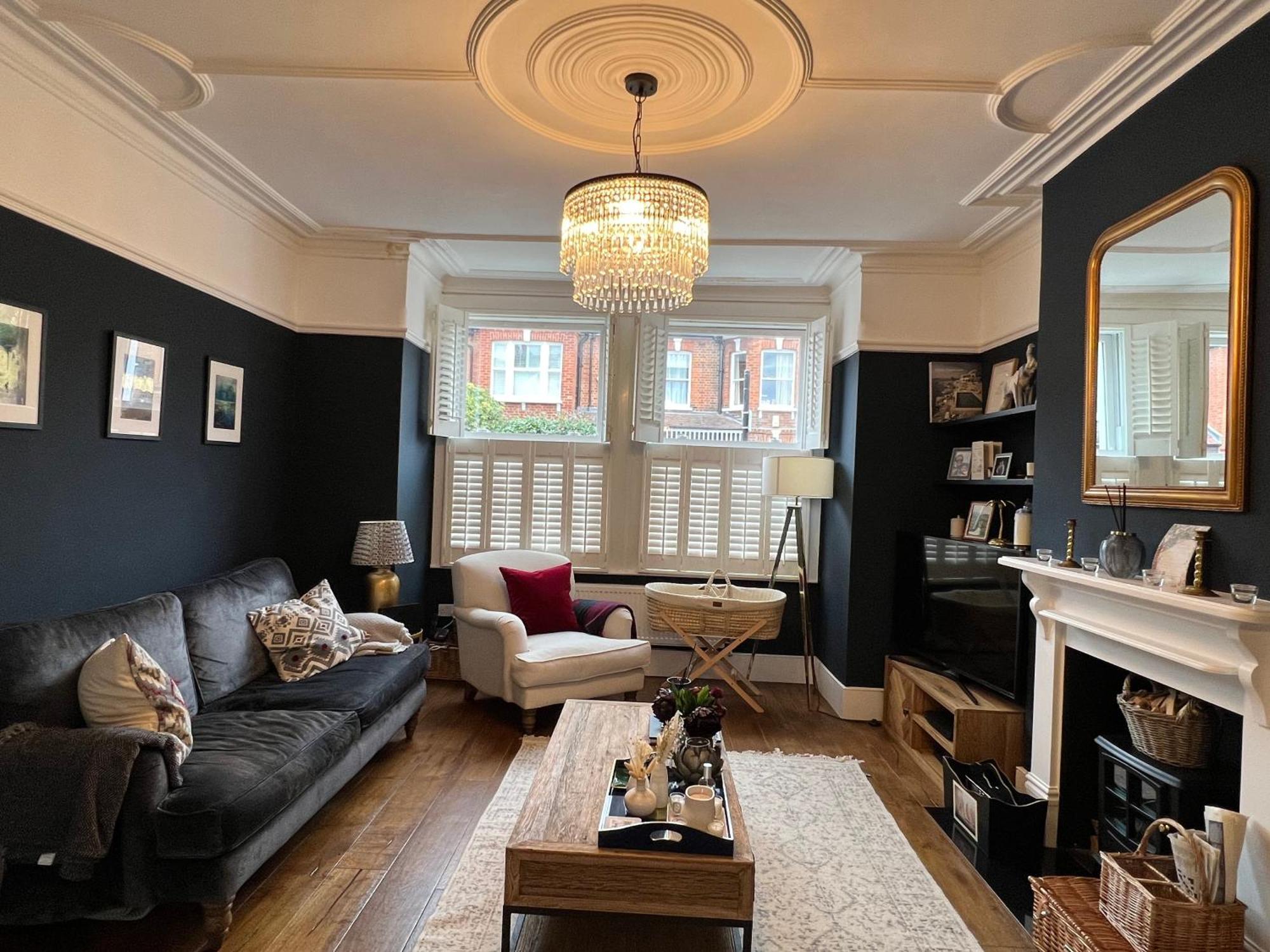Gorgeous 3 Bedroom In Quaint Southfields * London
